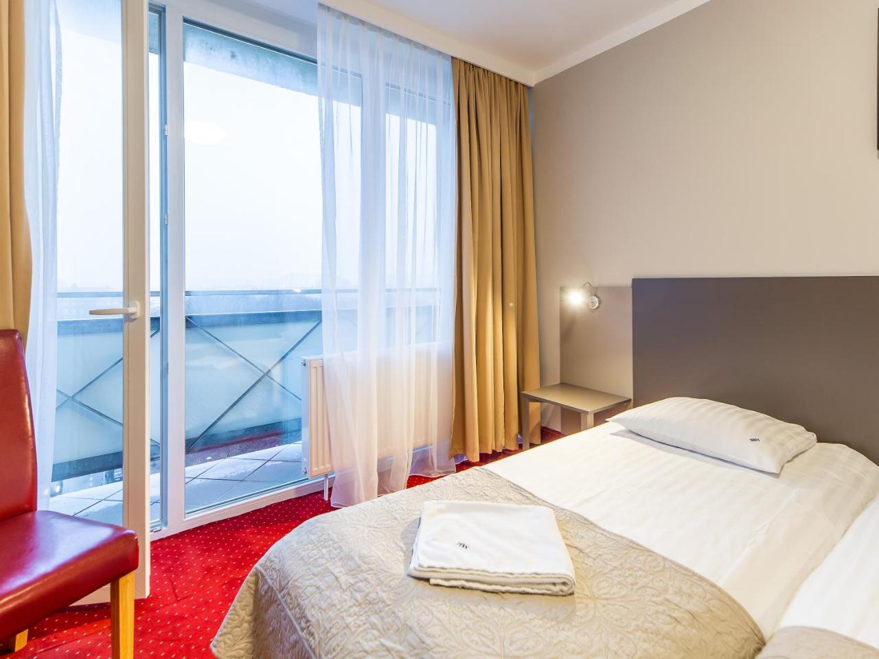קולובז'ג Hotel New Skanpol מראה חיצוני תמונה